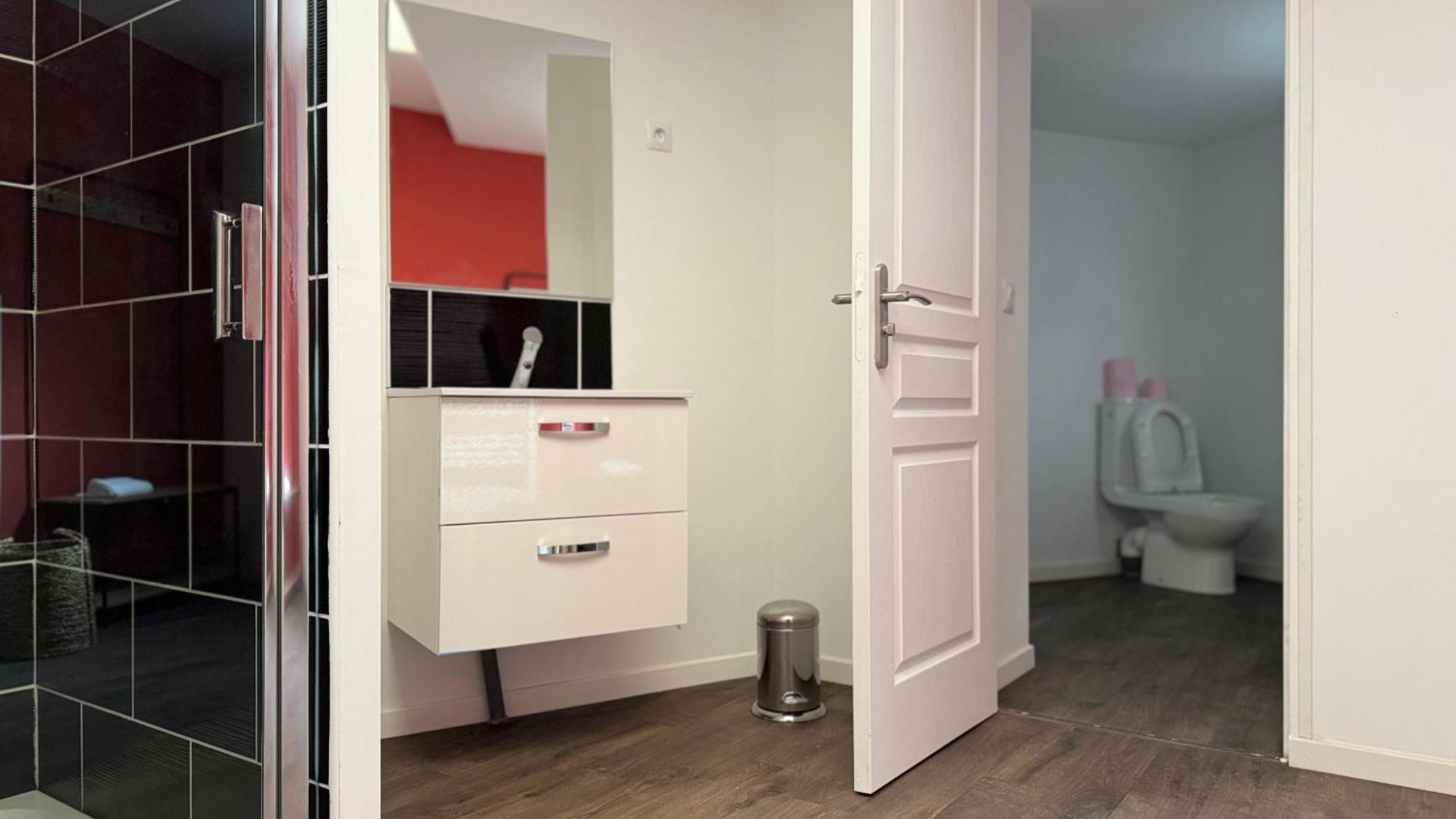 Balneo Blanche Porte - Arrivee Autonome Tourcoing Ngoại thất bức ảnh