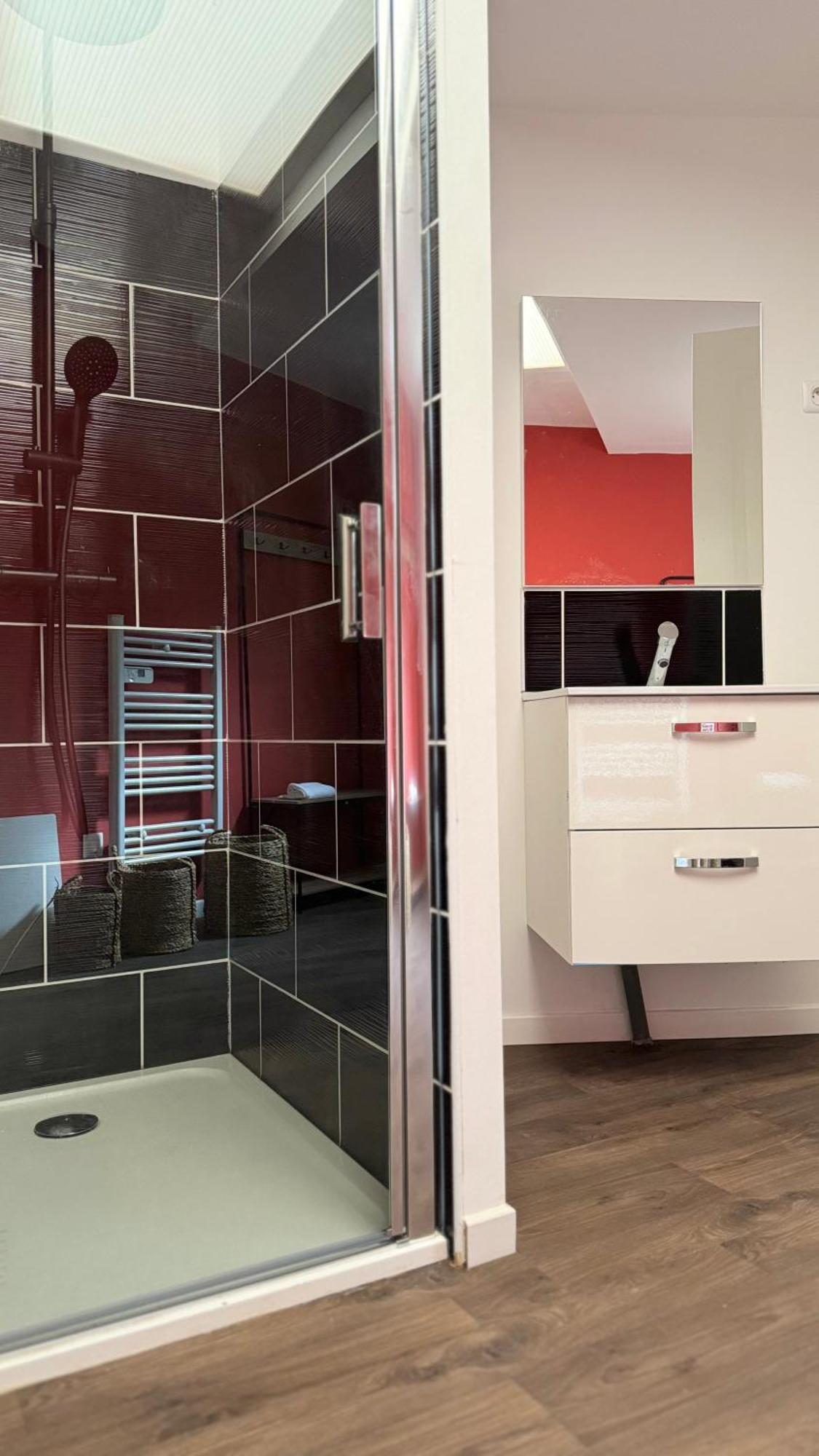 Balneo Blanche Porte - Arrivee Autonome Tourcoing Ngoại thất bức ảnh
